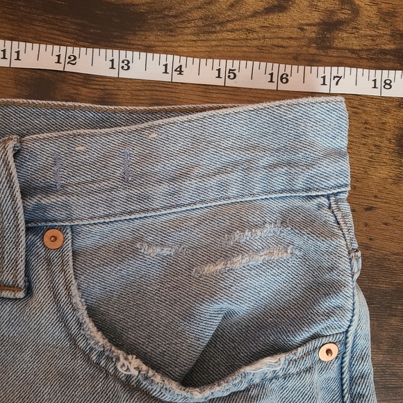 Madewell The Mom Jean Short 31 - Picture 3 of 8